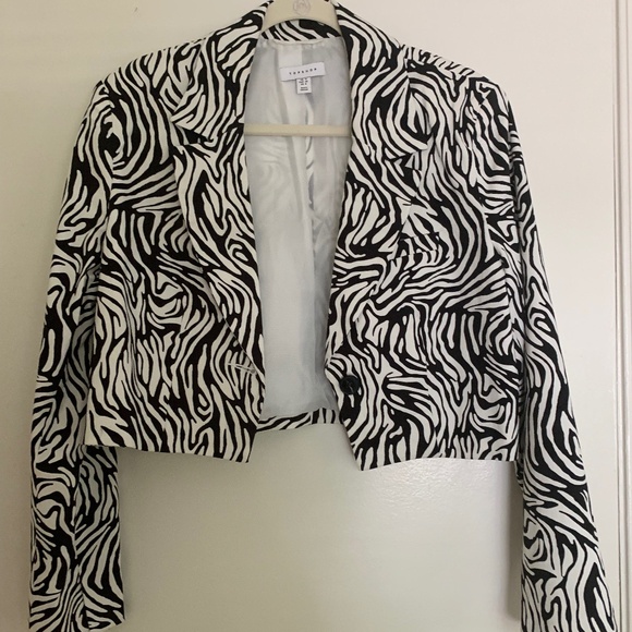 Topshop Tailored stretchy crop blazer and pants set in zebra print - Picture 1 of 10
